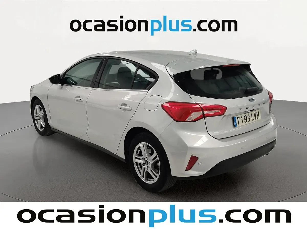 Usado Ford Focus Trend+ 95 CV (69 kW) 2022 Gris plata Utilitario