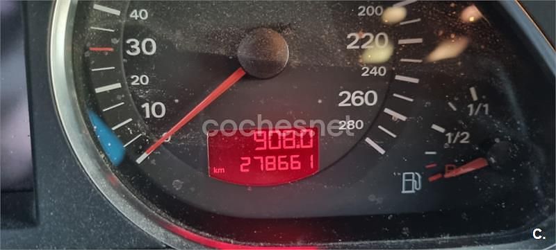Usado Audi A6 140 CV (102 kW) 2007 Gris / plata Familiar