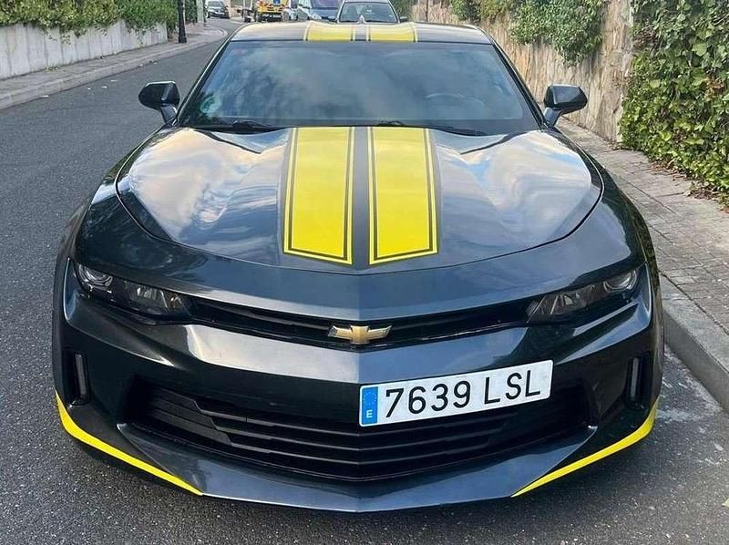 Gris Usado 2017 Chevrolet Coupé Coupe | 30.990 € - Imagen 1/4