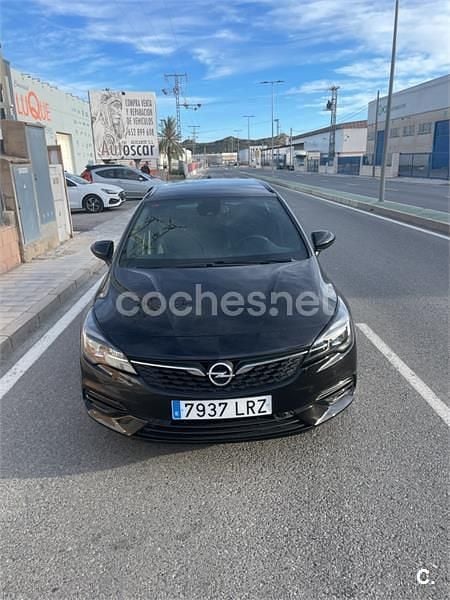 Usado Opel Astra Business Elegance 145 CV (106 kW) 2021 Negro Familiar