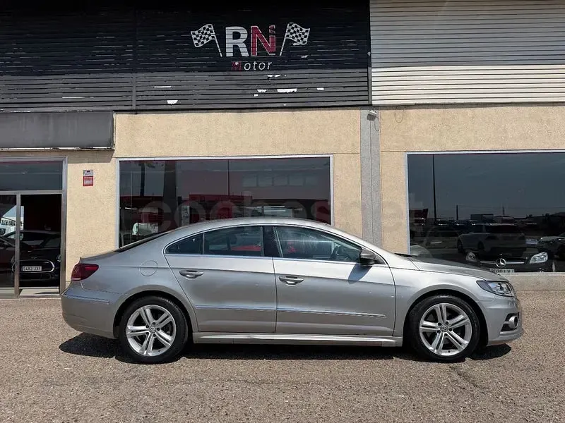 Usado VW CC R-line 140 CV (102 kW) 2015 Gris / plata Berlina