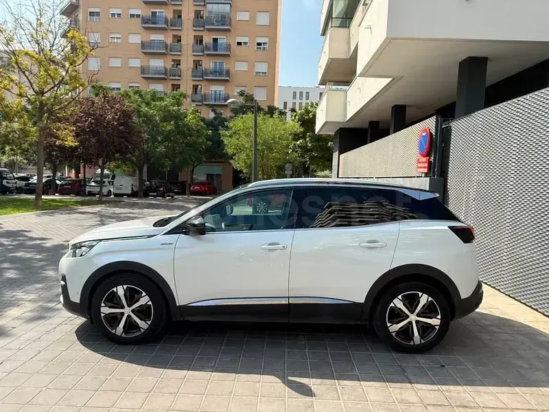Usado Peugeot 3008 GT-line 130 CV (95 kW) 2020 Blanco SUV