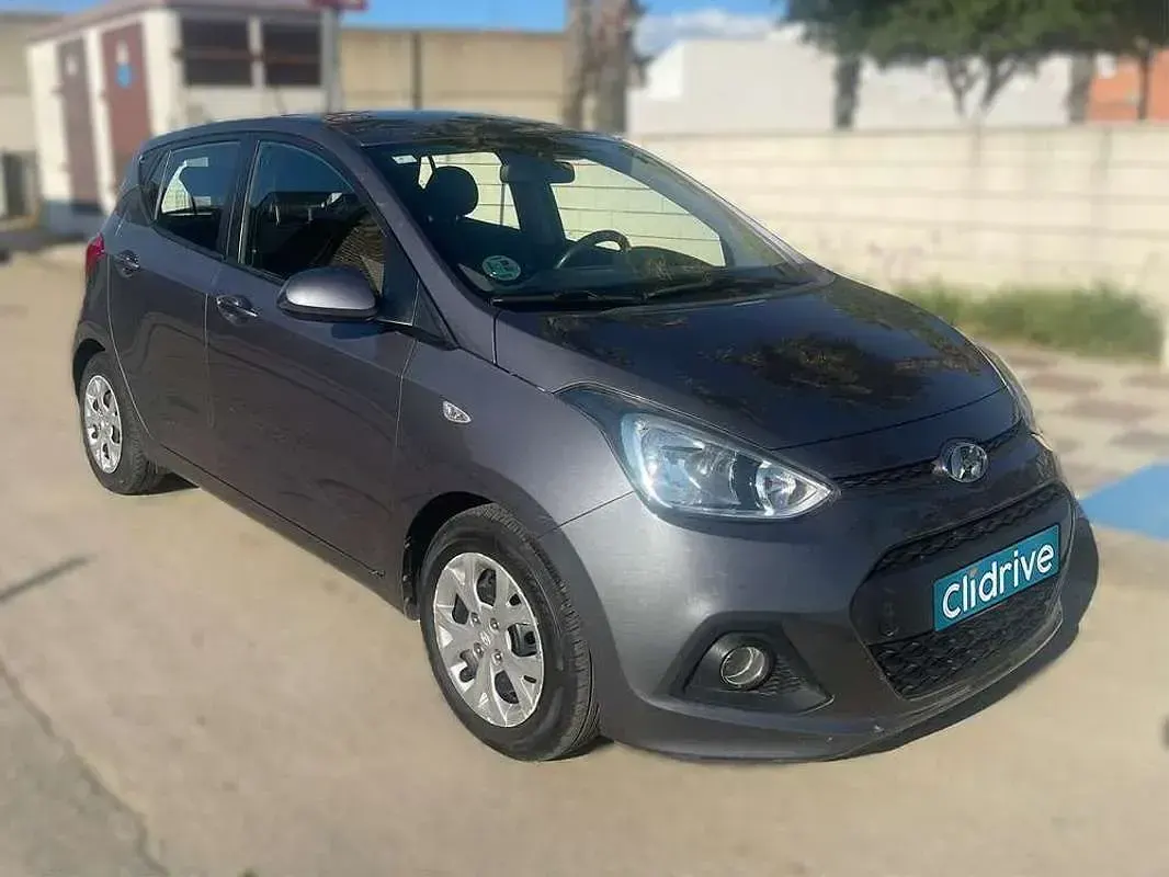 Używany Hyundai i10 67 KM (49 kW) 2015 Szary Hatchback