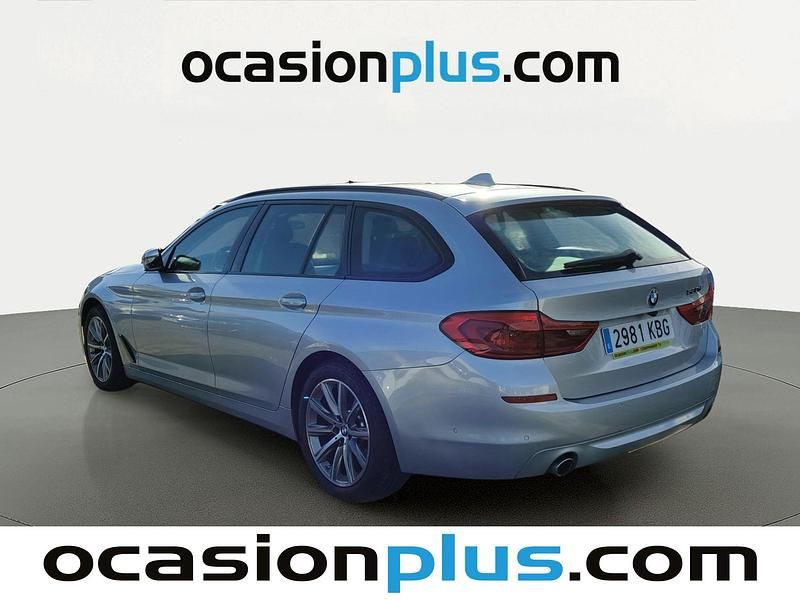 Usado BMW 530 265 CV (194 kW) 2017 Gris plata Familiar