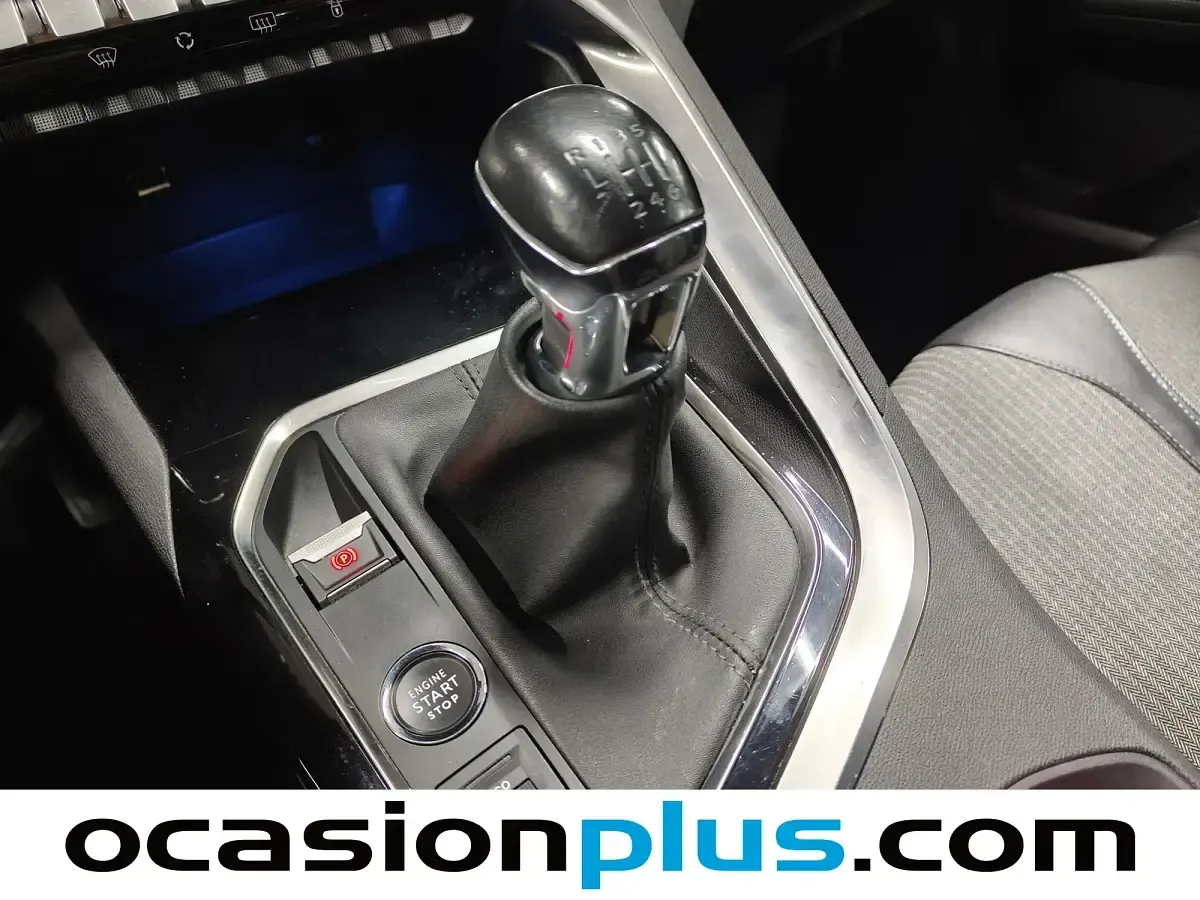 Usado Peugeot 3008 Allure 130 CV (95 kW) 2023 Blanco SUV