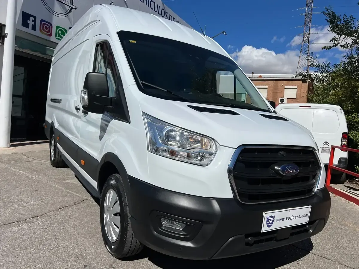 Usado Ford Transit Trend 130 CV (95 kW) 2022 Blanco Van