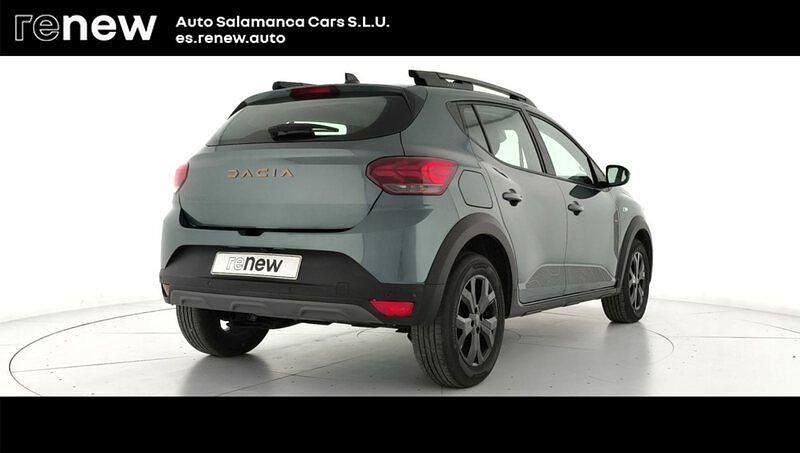 Usado Dacia Sandero Extreme 100 CV (73 kW) 2025 Verde Berlina