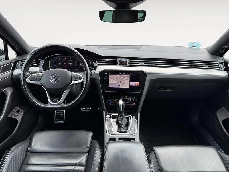 Usado VW Passat R-line 150 CV (110 kW) 2021 Negro Familiar