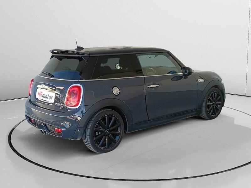 Usado Mini Cooper SD 171 CV (125 kW) 2016 Gris Utilitario