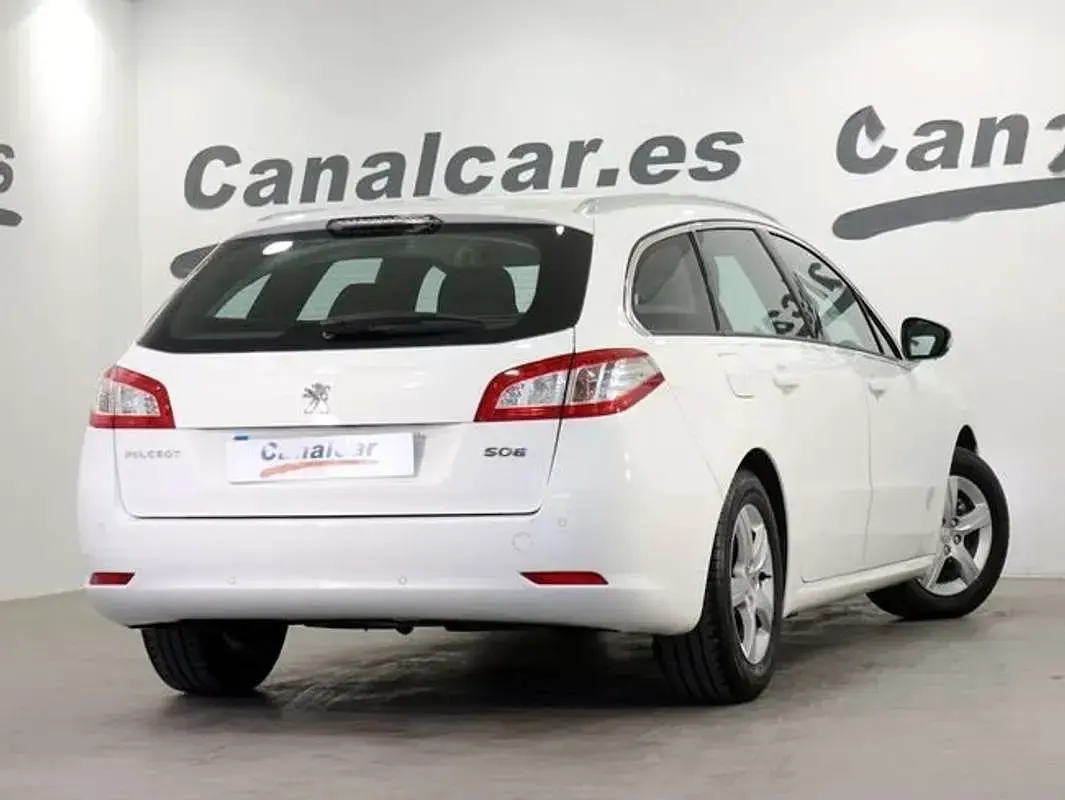 Usado Peugeot 508 SW Active 120 CV (88 kW) 2017 Blanco Familiar