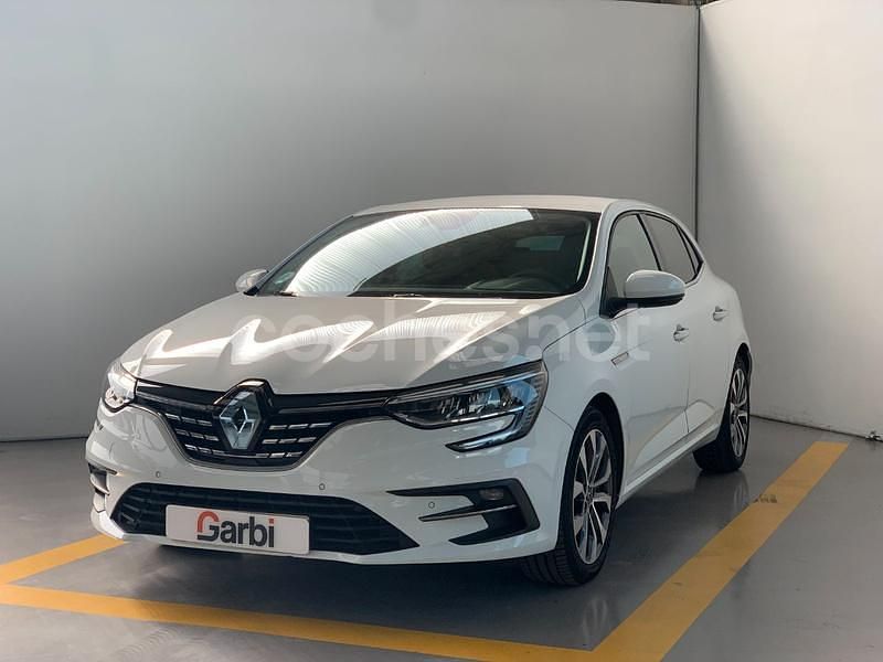 Usado Renault Mégane IV Techno 115 CV (84 kW) 2022 Blanco Berlina