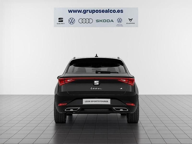 Nuevo Seat Leon FR 150 CV (110 kW) 2026 Negro Familiar