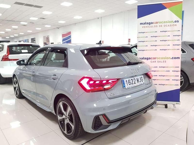Usado Audi A1 Sportback 110 CV (80 kW) 2023 Gris Utilitario