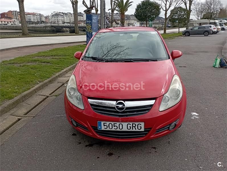 Usado Opel Corsa 75 CV (55 kW) 2008 Rojo Utilitario