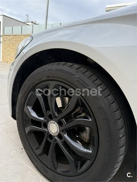Usado Mercedes C200 136 CV (100 kW) 2018 Gris / plata Berlina