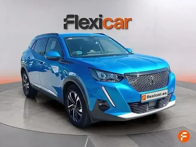 Usado Peugeot 2008 Allure 130 CV (95 kW) 2021 Azul SUV