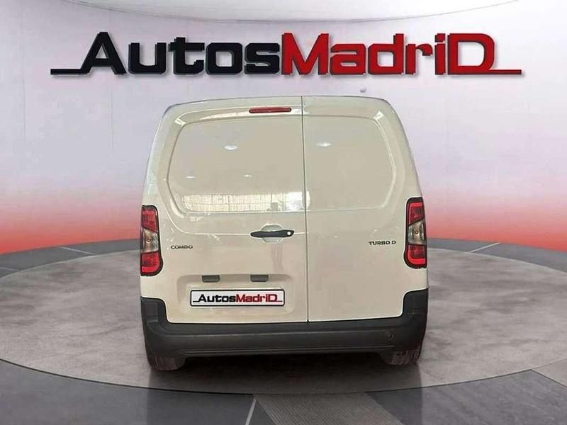 Usado Opel Combo S 103 CV (75 kW) 2019 Blanco Monovolumen