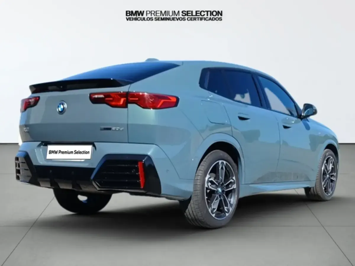 Usado BMW X2 Comfort Edition 163 CV (119 kW) 2025 Verde SUV