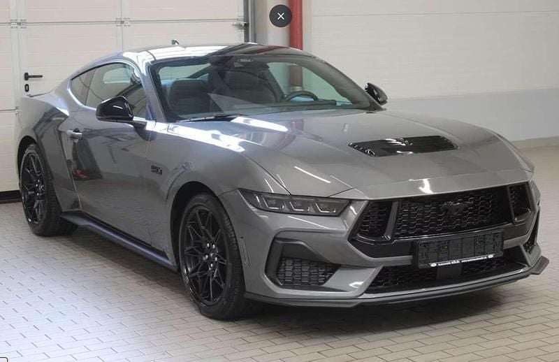 Gris Nuevo 2025 Ford Mustang GT Coupe | 69.927 € - Imagen 1/4