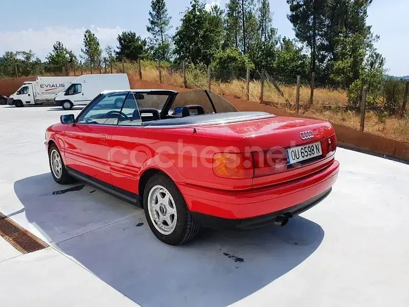 Usado Audi Cabriolet 133 CV (97 kW) 1993 Rojo Descapotable
