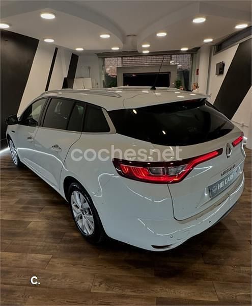 Usado Renault Mégane GrandTour LIMITED 95 CV (69 kW) 2019 Blanco Familiar