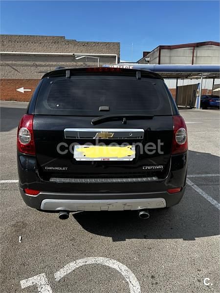 Usado Chevrolet Captiva LS 136 CV (100 kW) 2009 Negro SUV