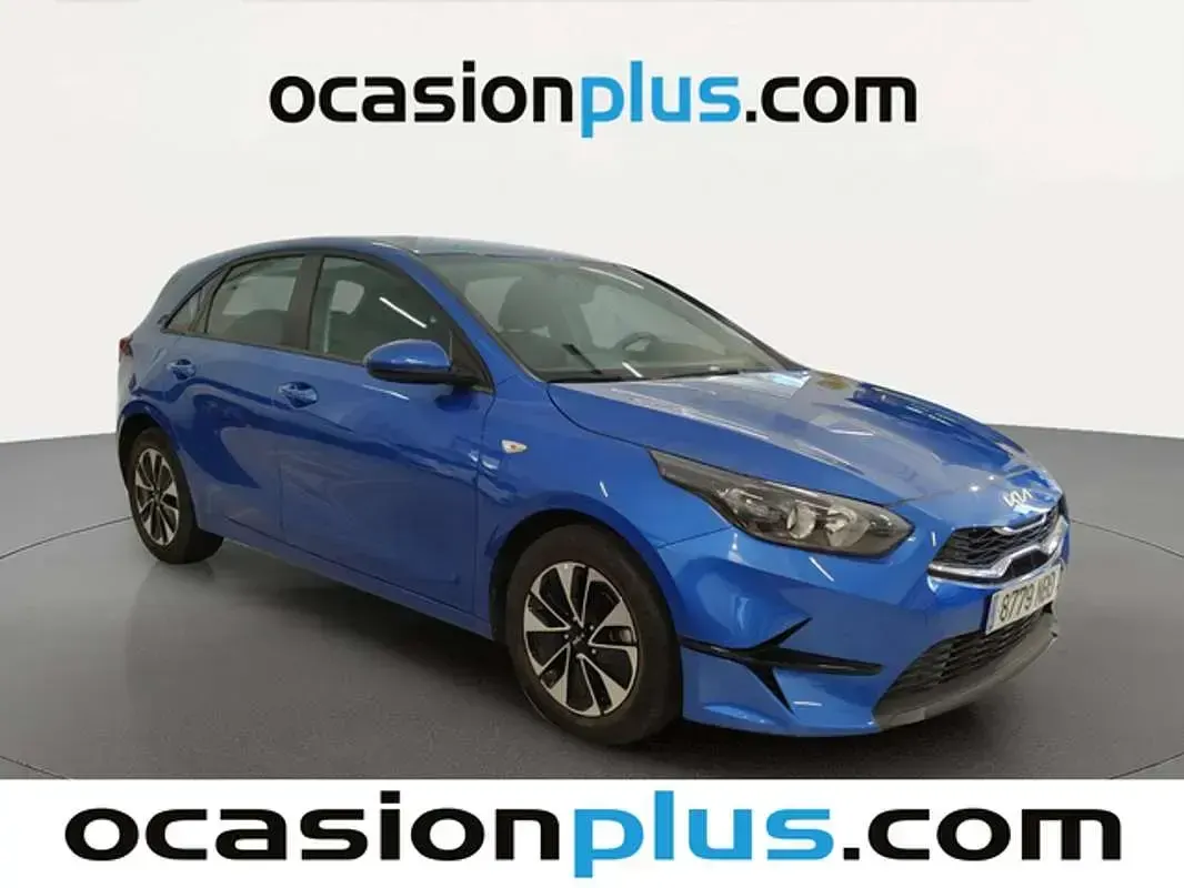 Usado Kia Ceed 101 CV (74 kW) 2025 Azul Utilitario