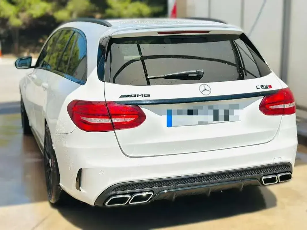 Usado Mercedes C63 AMG AMG 507 CV (372 kW) 2015 Blanco Familiar