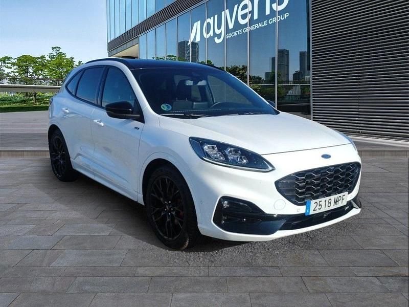 Usado Ford Kuga ST-Line X 190 CV (139 kW) 2024 Blanco SUV