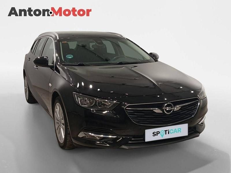 Usado Opel Insignia Excellence 165 CV (121 kW) 2019 Negro Familiar