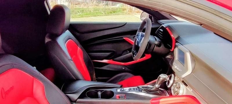 Usado Chevrolet Camaro 335 CV (246 kW) 2015 Rojo Coupe