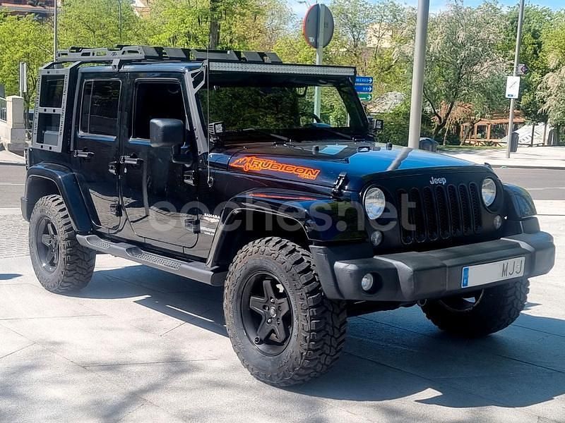 Usado Jeep Wrangler Unlimited Sahara 177 CV (130 kW) 2009 Negro SUV