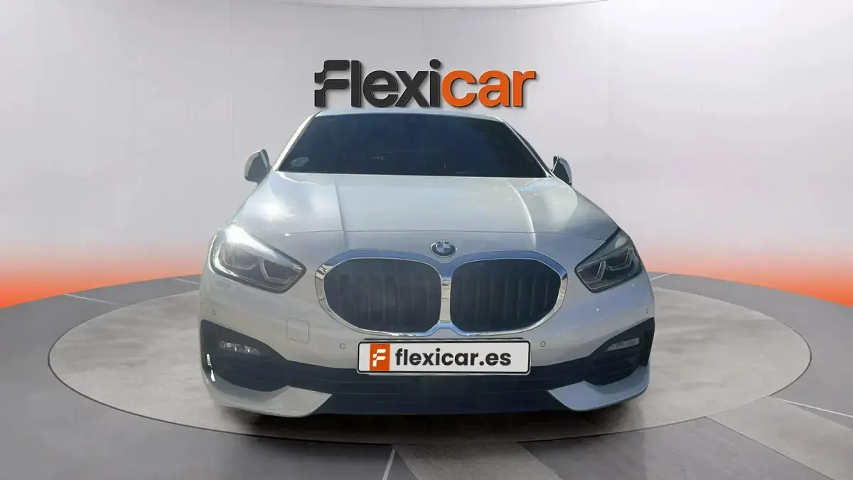 Usado BMW 116 116 CV (85 kW) 2021 Blanco Utilitario