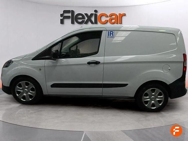 Usado Ford Tourneo Courier Trend 100 CV (73 kW) 2020 Blanco Monovolumen