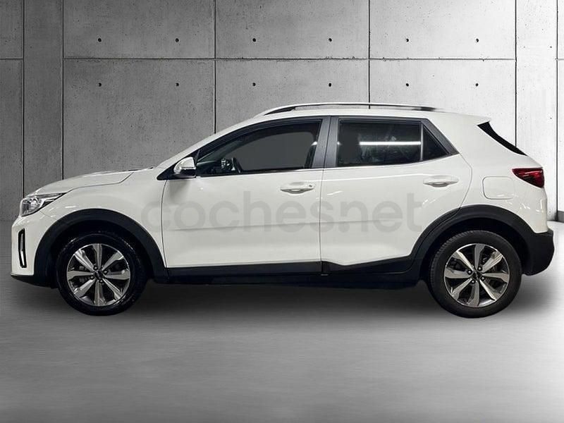 Usado Kia Stonic Plus 84 CV (61 kW) 2022 Blanco SUV