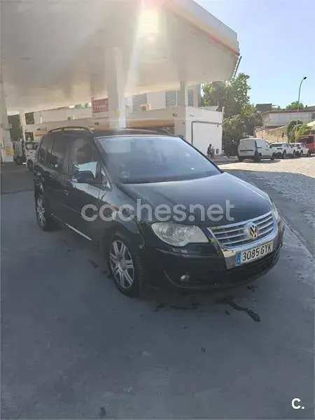 Usado VW Touran 140 CV (102 kW) 2007 Negro Monovolumen