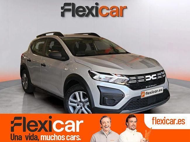 Gris / plata Usado 2023 Dacia Sandero Expression Utilitario | 17.390 € (Caro) - Imagen 1/4