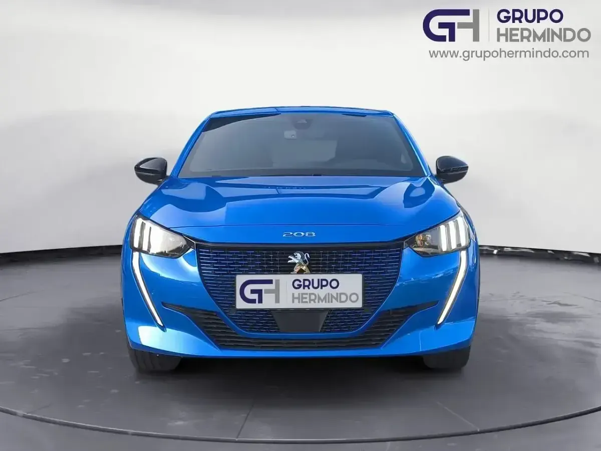 Usado Peugeot e-208 GT-line 100 kW (136 HP) 2020 Azul Citadino