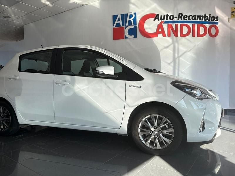 Blanco Usado 2020 Toyota Yaris Hybrid Active Berlina | 14.895 € (Buen precio) - Imagen 1/4