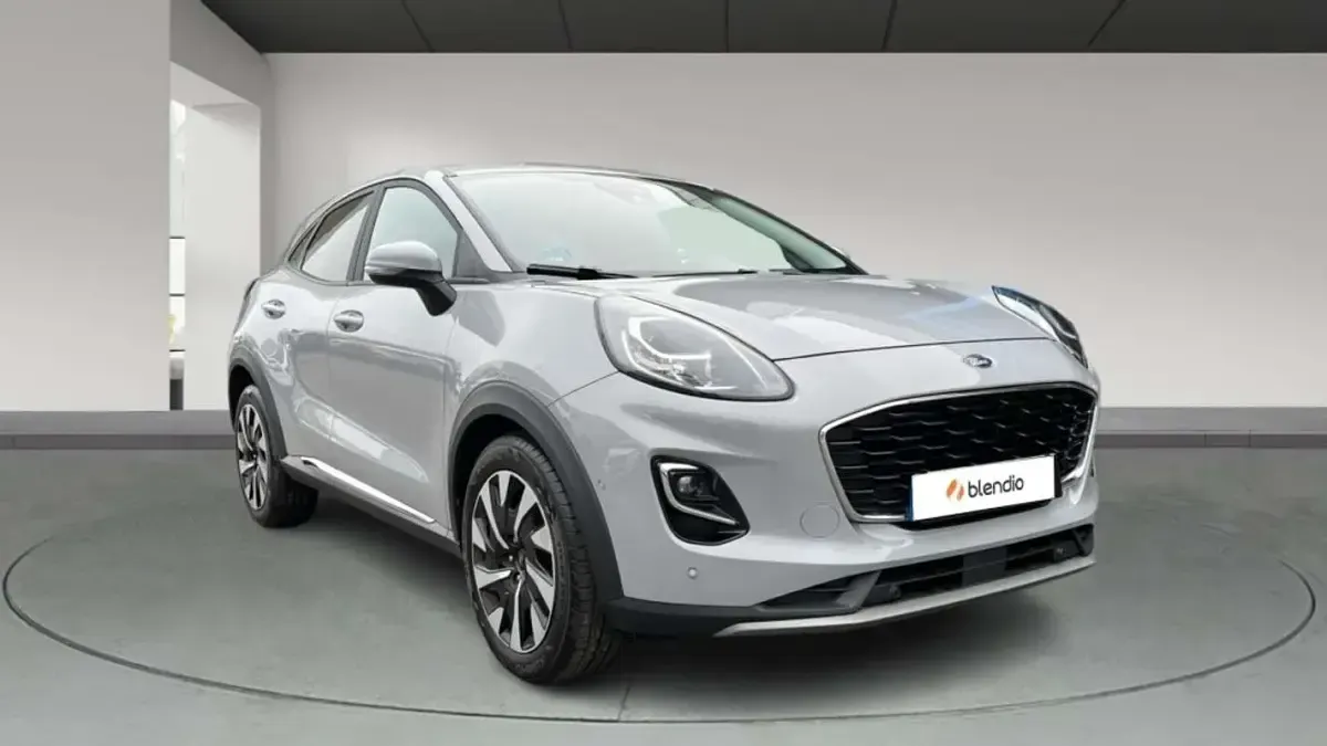 Usado Ford Puma Titanium 125 CV (91 kW) 2023 Gris SUV
