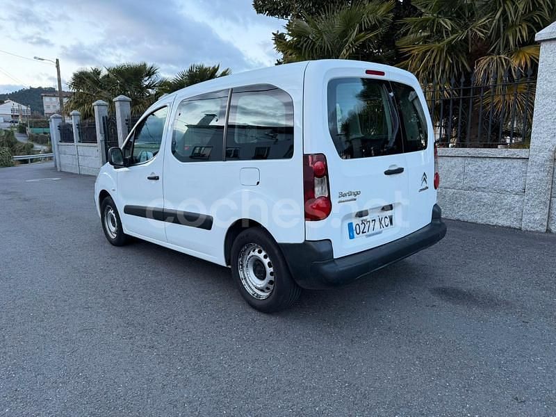 Usado Citroën Berlingo Feel 100 CV (73 kW) 2018 Blanco Monovolumen