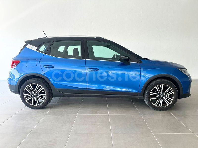 Usado Seat Arona FR 110 CV (80 kW) 2023 Azul SUV