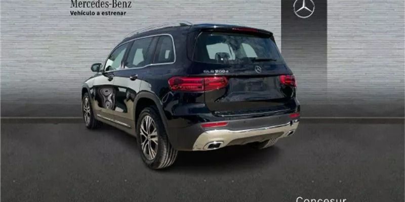 Usado Mercedes GLB200 150 CV (110 kW) 2024 Negro SUV