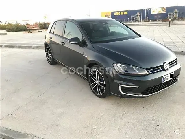 Usado VW Golf VII GTE 204 CV (150 kW) 2016 Gris / plata Berlina