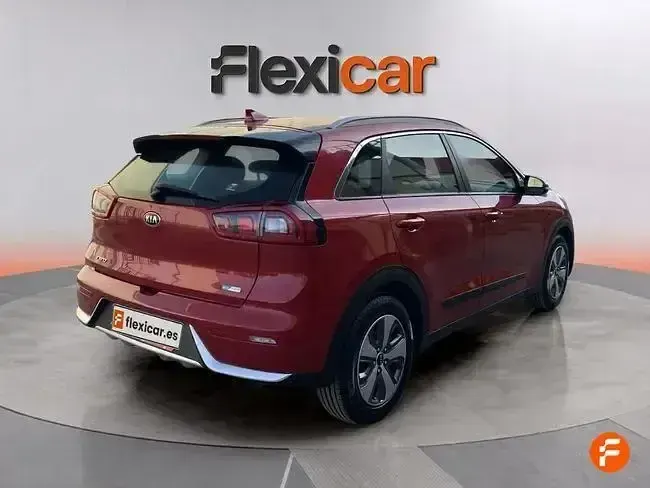Usado Kia Niro 141 CV (103 kW) 2019 Rojo SUV