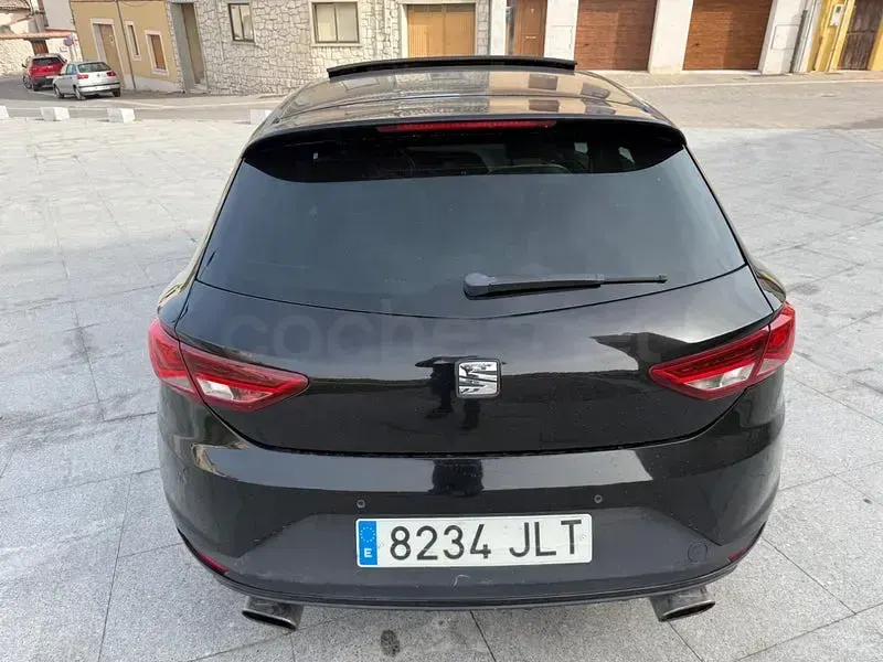 Usado Seat Leon CUPRA 280 CV (205 kW) 2015 Negro Berlina