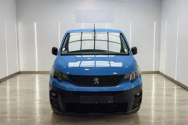 Usado Peugeot Partner 75 CV (55 kW) 2019 Azul Monovolumen