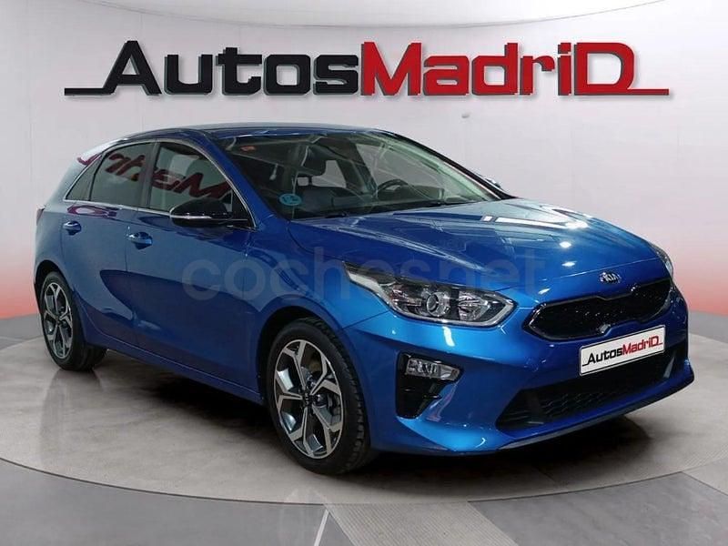 Usado Kia Ceed 120 CV (88 kW) 2019 Azul Utilitario