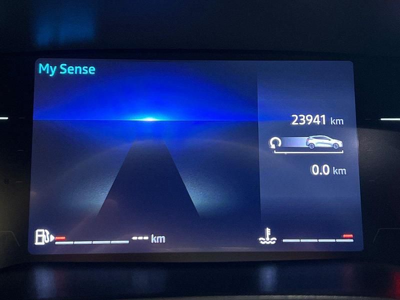 Usado Renault Clio V Techno 90 CV (66 kW) 2024 Rojo Berlina