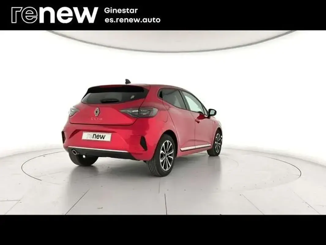 Usado Renault Clio Techno 101 CV (74 kW) 2025 Rojo Utilitario